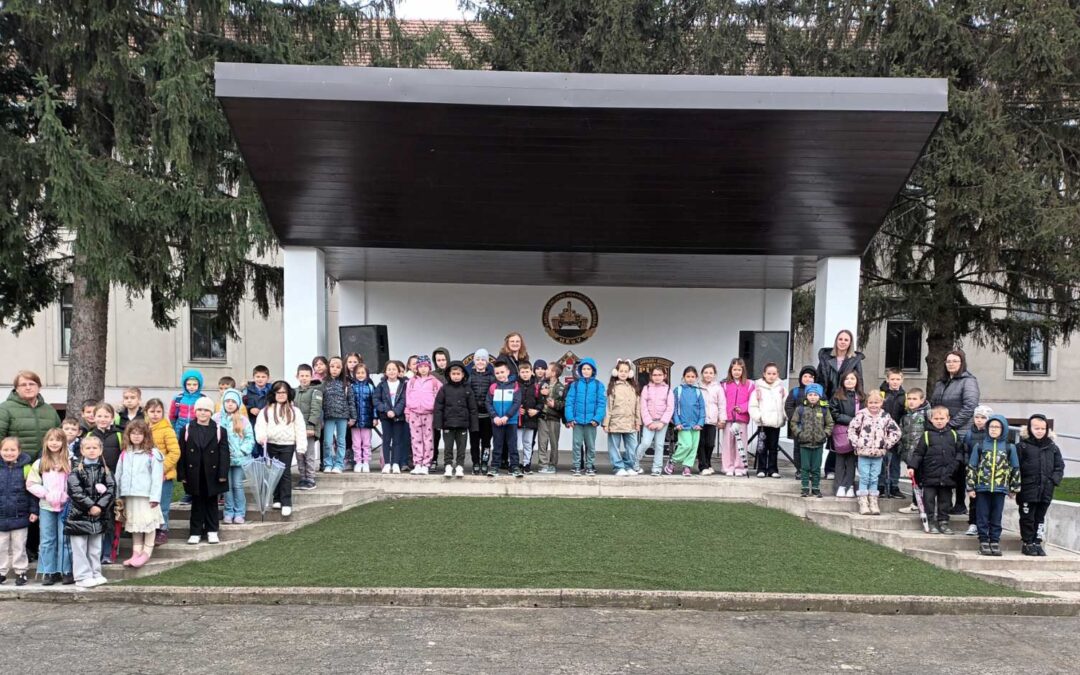 Posjet vojarni u Vinkovcima